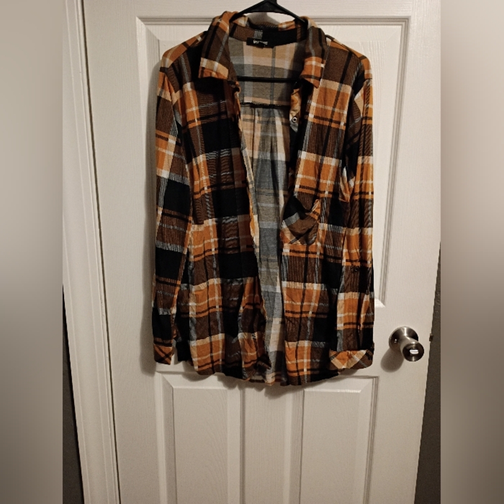 Plaid Button-Up Women's Jacket
